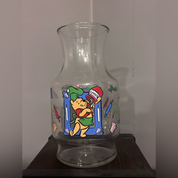 Vintage Pitcher: Winnie the Pooh “what’s cooking, Pooh?” - Picture 3 of 3